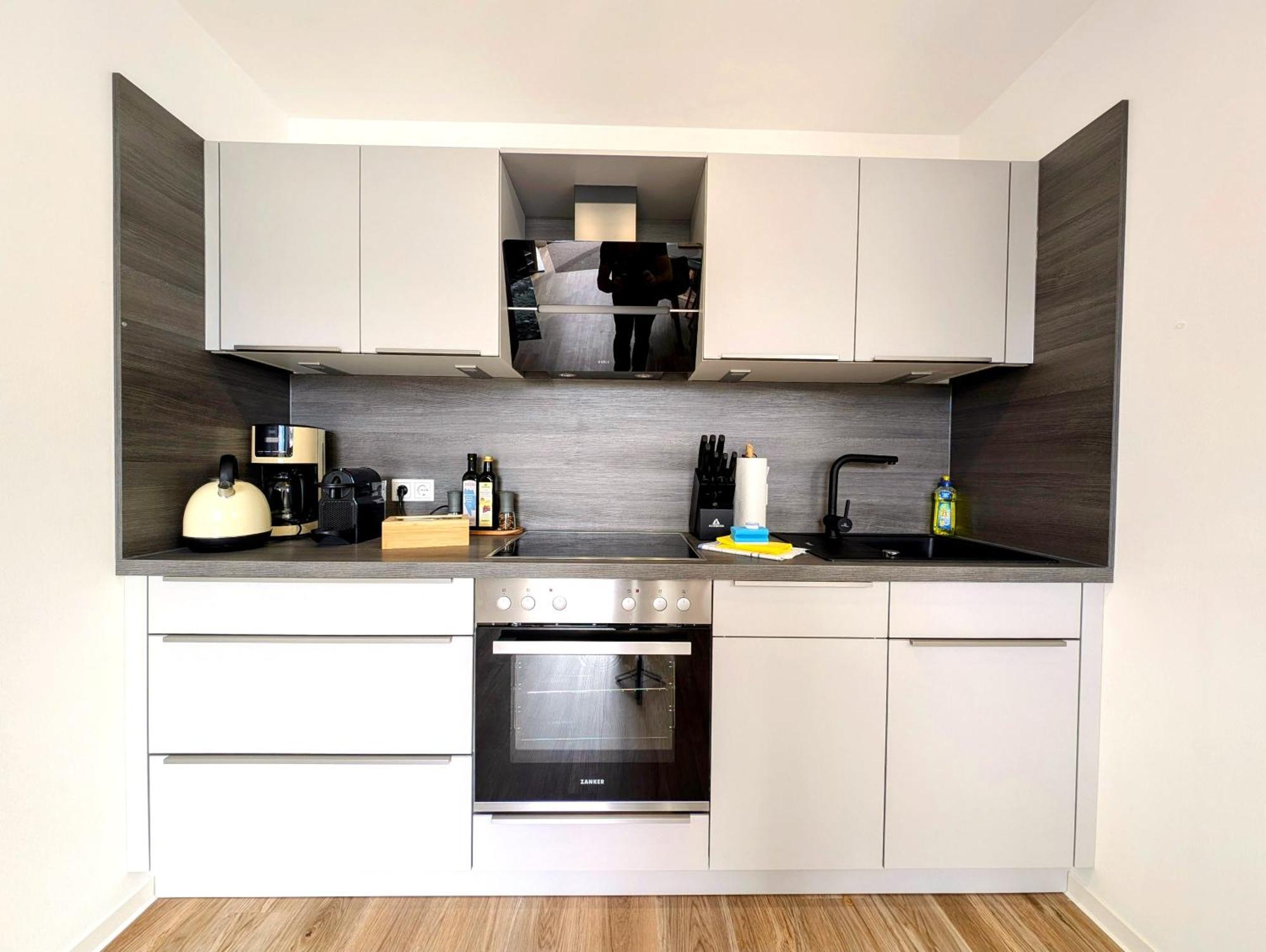 Bohnapartments - Nordkap-Suiten - Gratis Parkplatz - Moderner Neubau - Erdgeschoss - Fussbodenheizung Erfurt Bagian luar foto